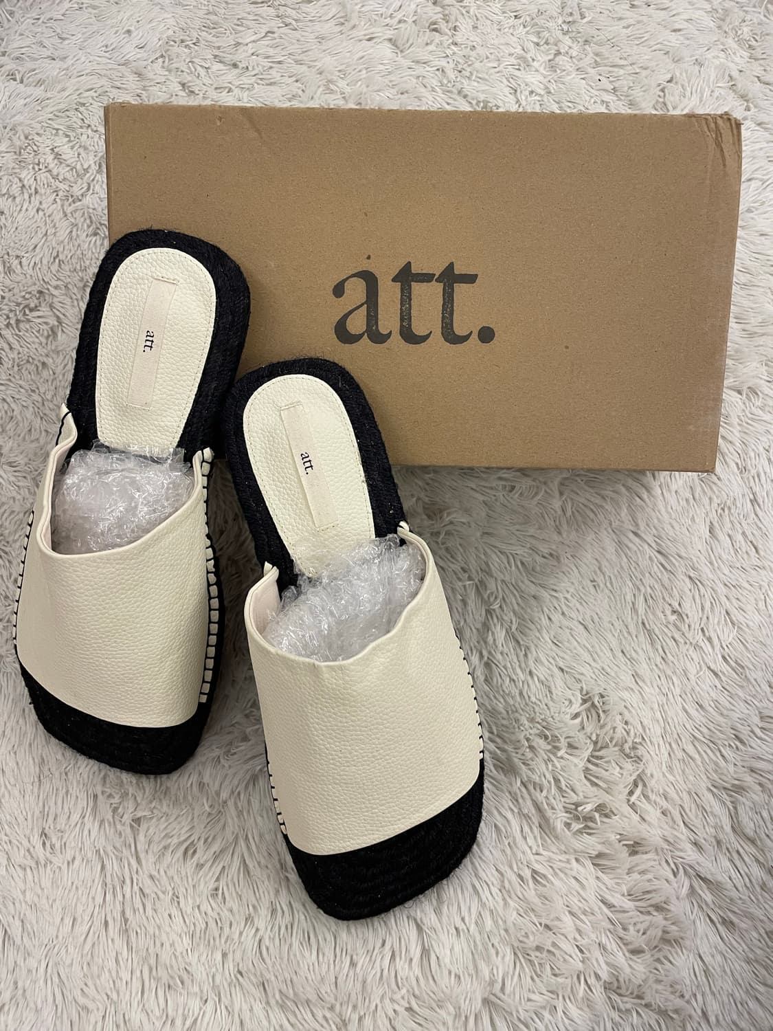 att. 어텀 뮬 슬리퍼 255 새상품 상품이미지1