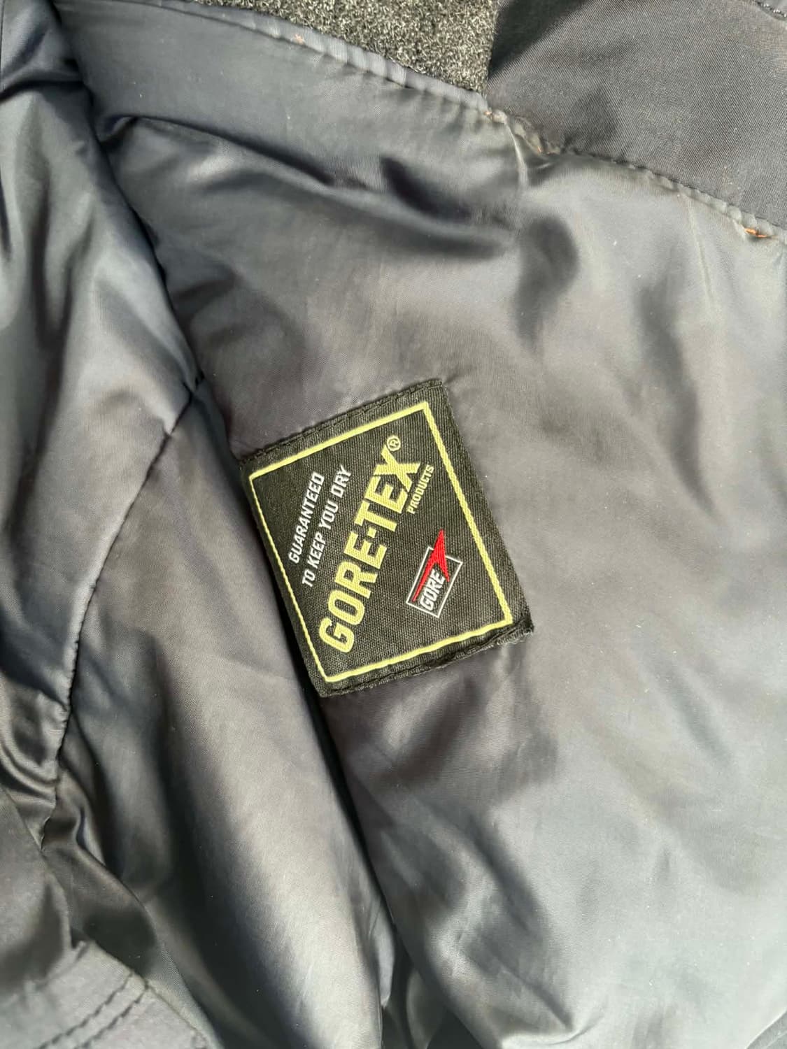 [48] 휴고 보스 고어텍스 패디드 코트 자켓 상품이미지5