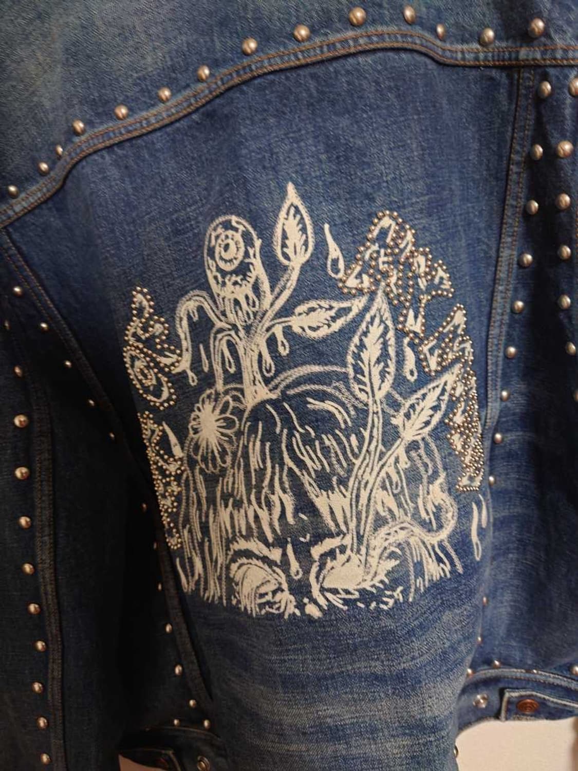 [BTS 뷔님 착용] 셀린느 21AW 오버사이즈 스터드 시어링 데님 자켓 상품이미지5