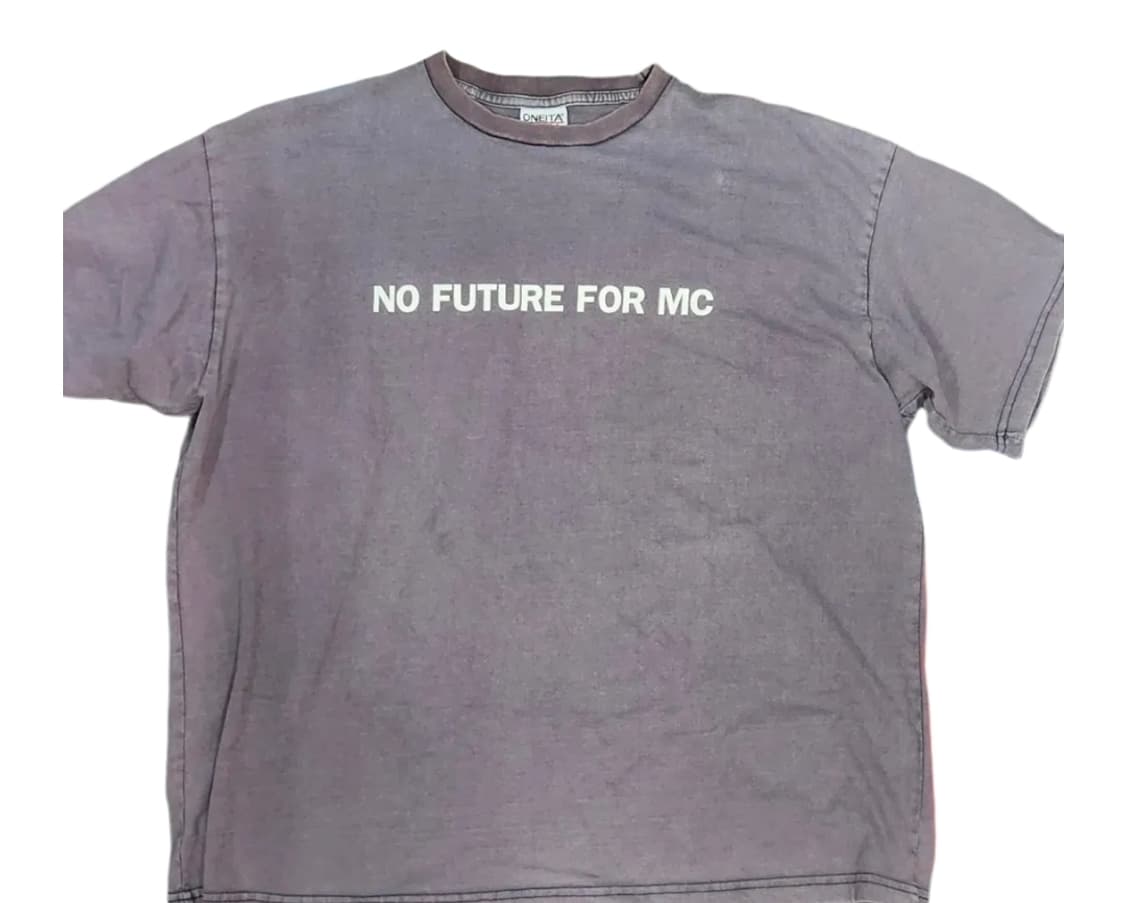 내일까지 이 가격 뱃사공 하키스틱찹 No Future for MC 티셔츠 상품이미지1