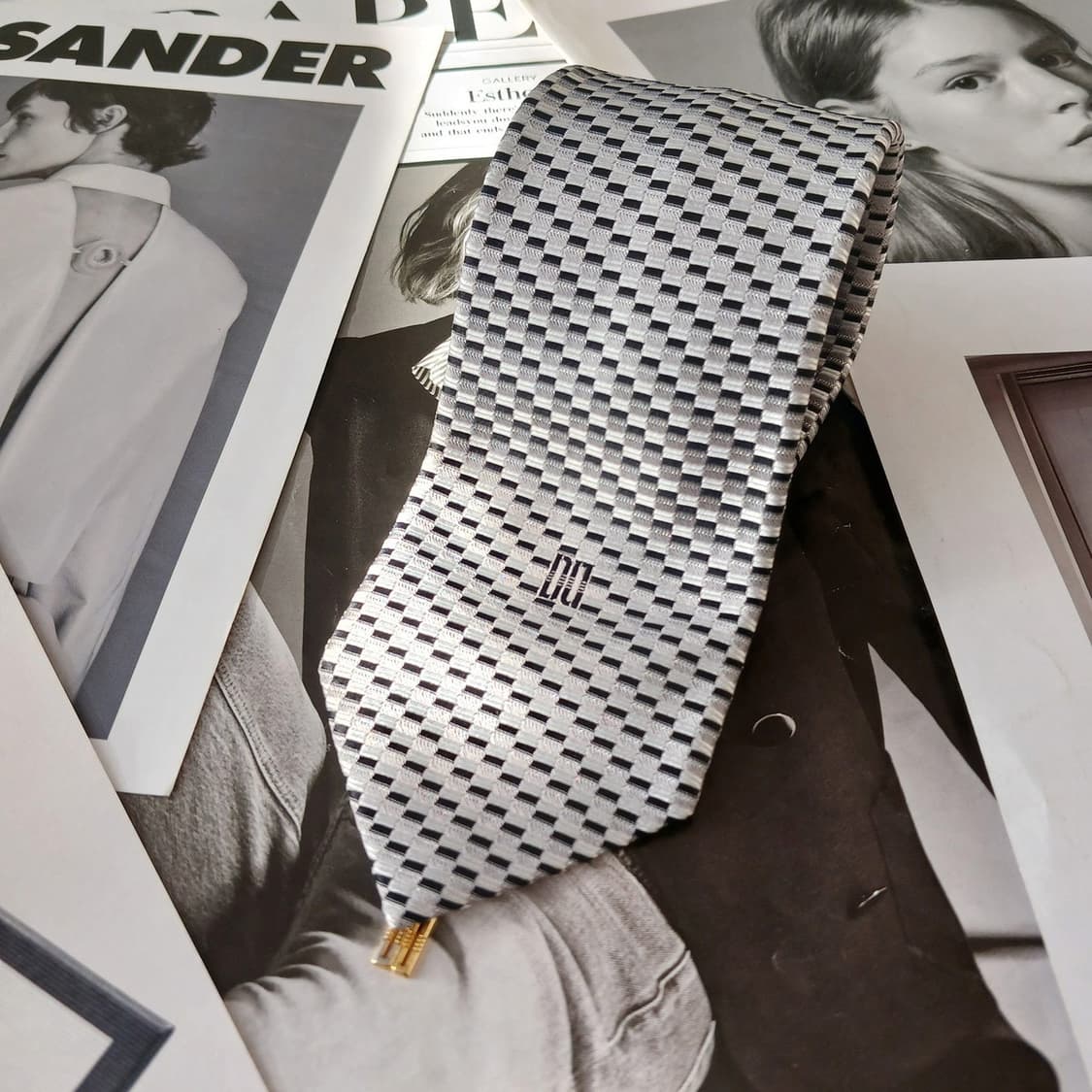 닥스 실크 혼방 블랙 체크 텍스처 슬림 넥타이 8cm A등급 A19537 상품이미지2