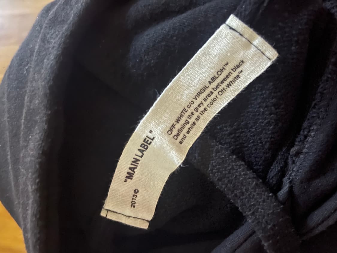 오프화이트 후드티 상품이미지4