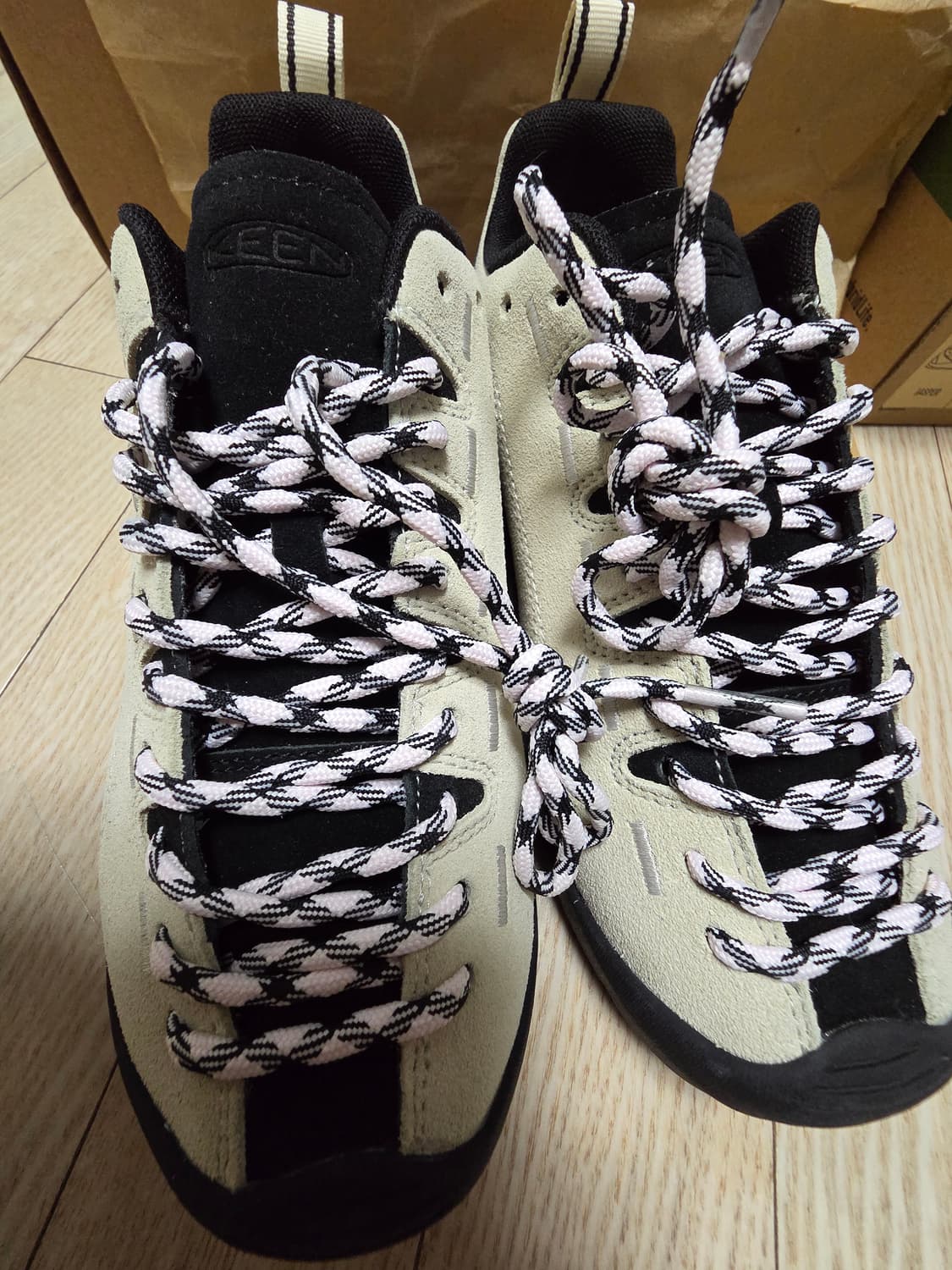 킨 재스퍼 스웨이드 운동화, 버치블랙 스니커즈,240 상품이미지3