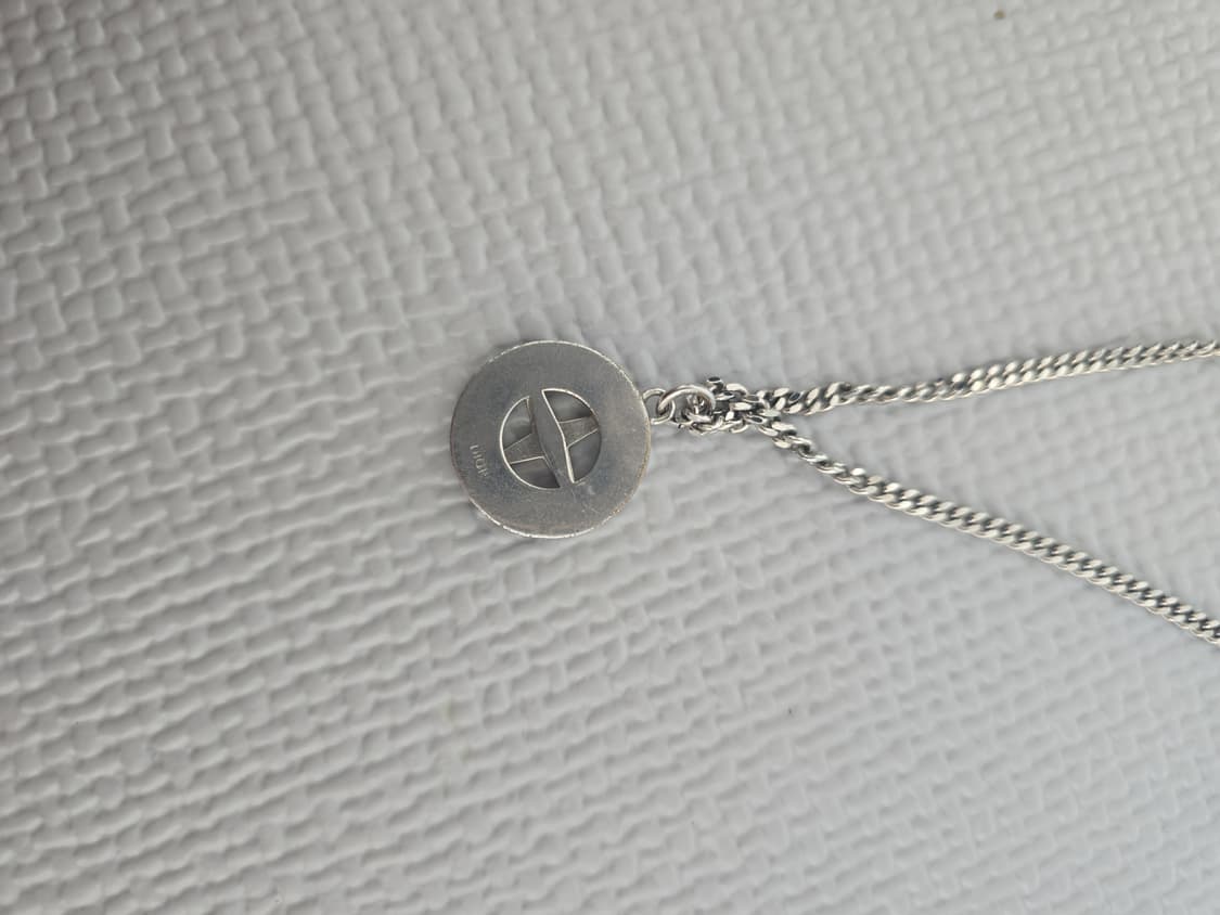 디올x스톤 콜라보 목걸이 상품이미지3