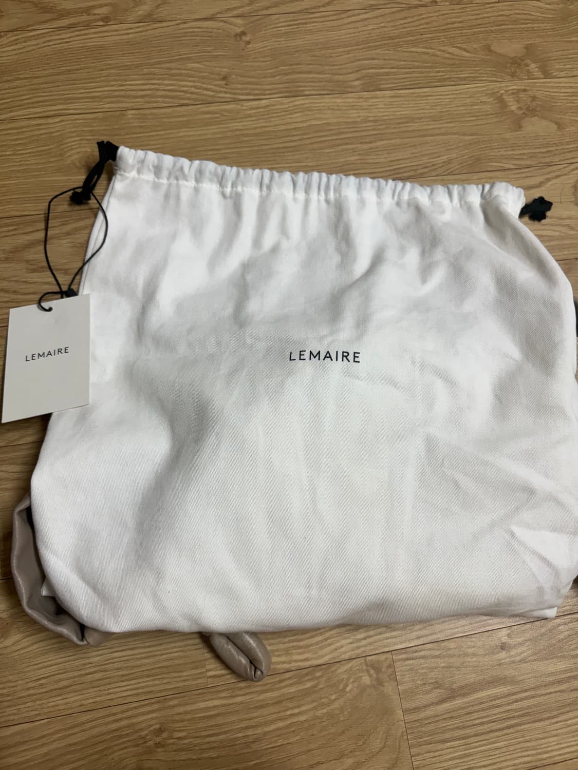 르메르 크루아상백 스몰 샌드스톤 양가죽 상품이미지5