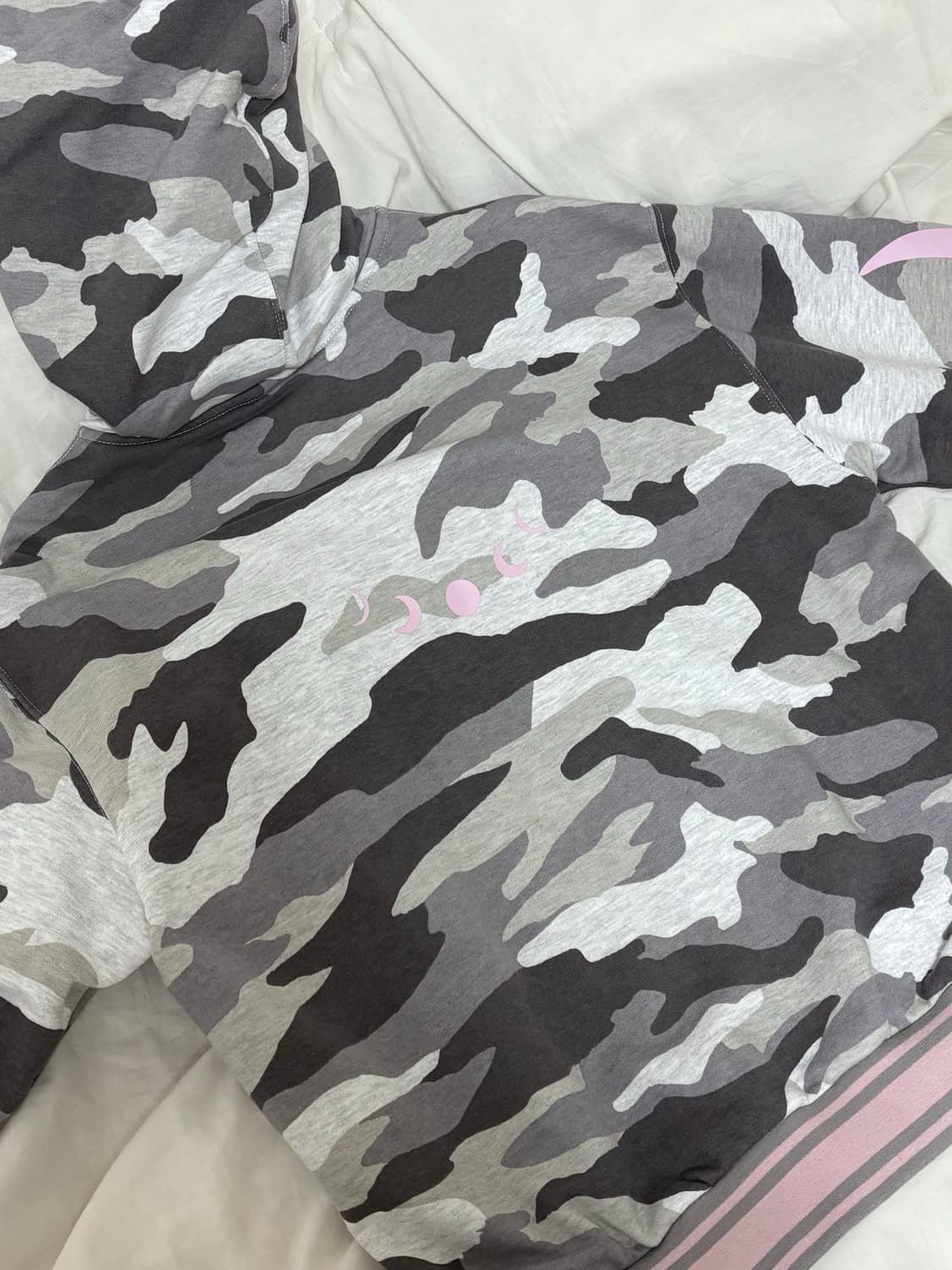 NYXX 엠블럼 프린팅 카모 후드집업 상품이미지6