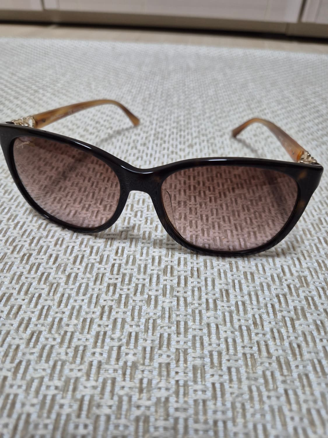 (정픔) 살바토레 페라가모 선글라스 여성용  상품이미지2