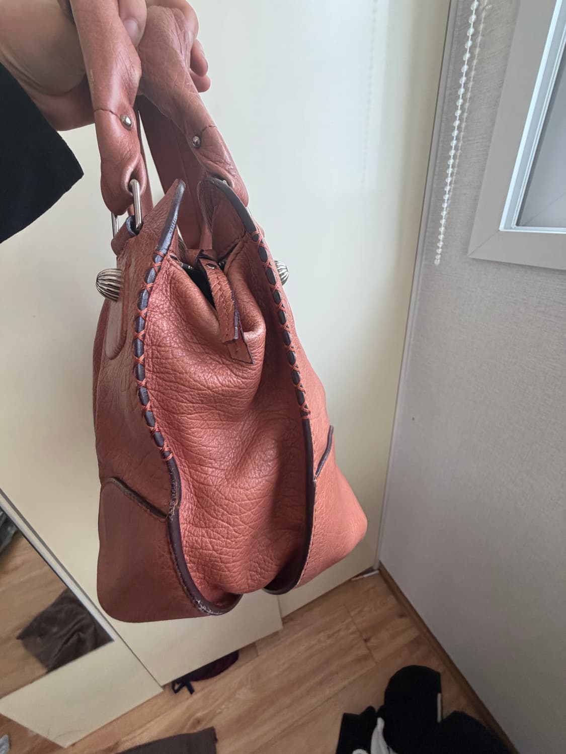 Celine 셀린느 비터스윗 레더 숄더백 브라운 상품이미지4