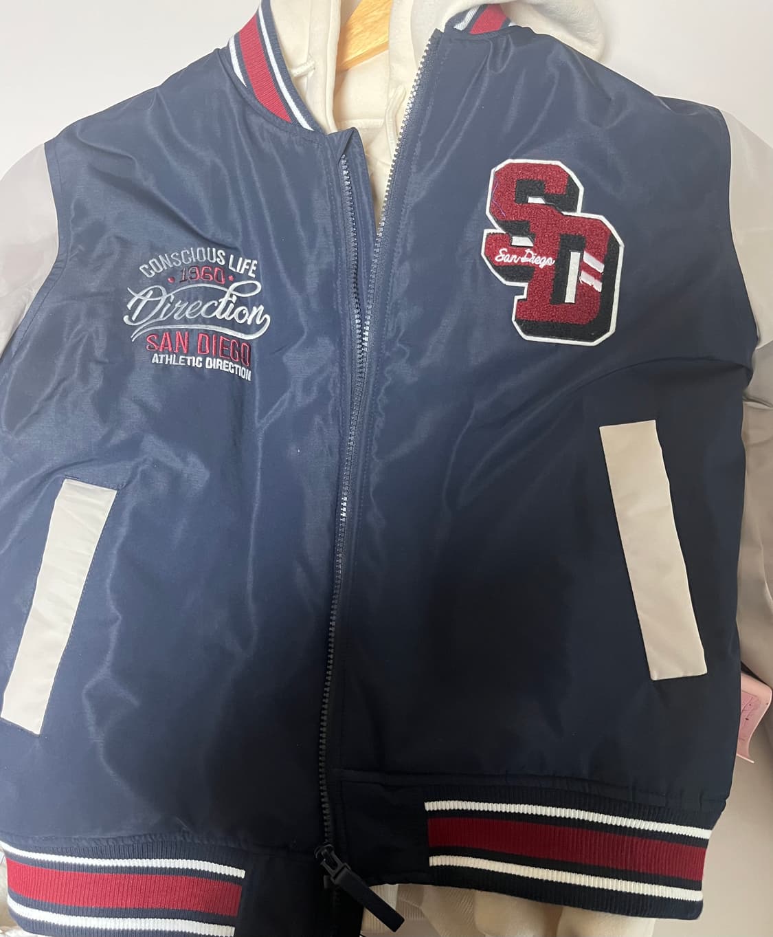 행텐 네이비 바시티 점퍼 상품이미지3