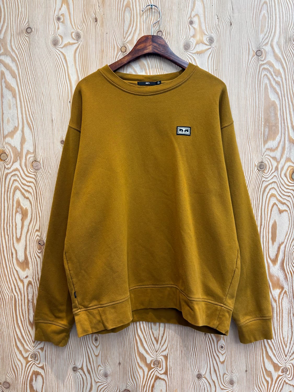 오베이 올 아이즈 맨투맨 상품이미지1