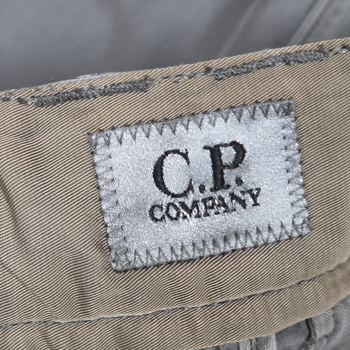 cp컴퍼니 그레이 고글렌즈 팬츠 상품이미지8