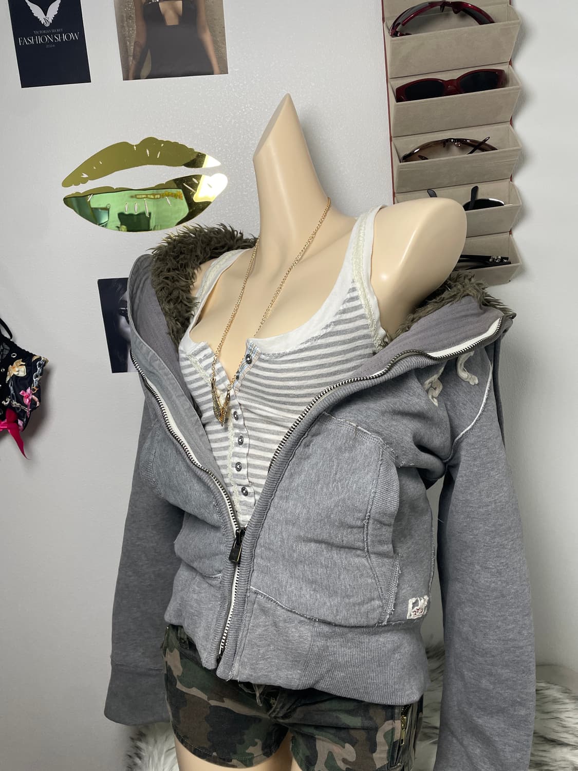 홀리스터 울프죠 남녀공용 후드집업 상품이미지5