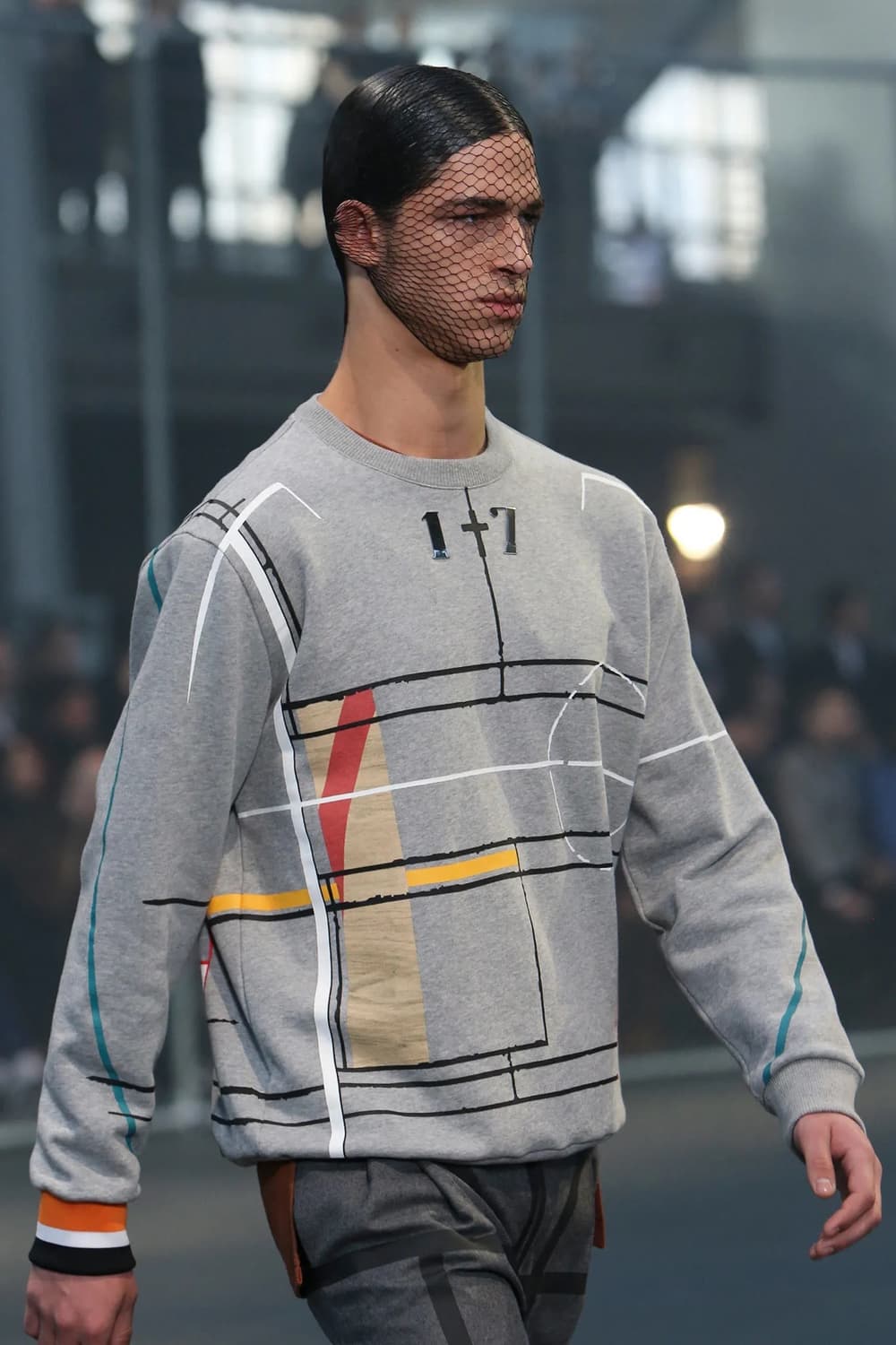 지방시 14AW 메탈 장식 기하학 맨투맨 그레이 상품이미지1