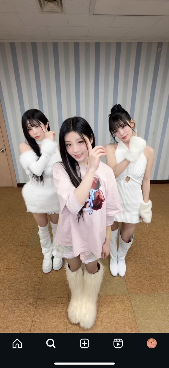 아크네스튜디오 레이어드 티셔츠 상품이미지1