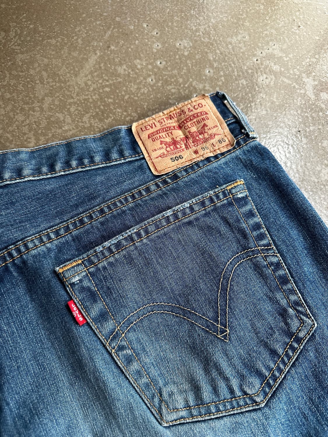00s Levi’s 506 Regular Fit Denim Pants 상품이미지4