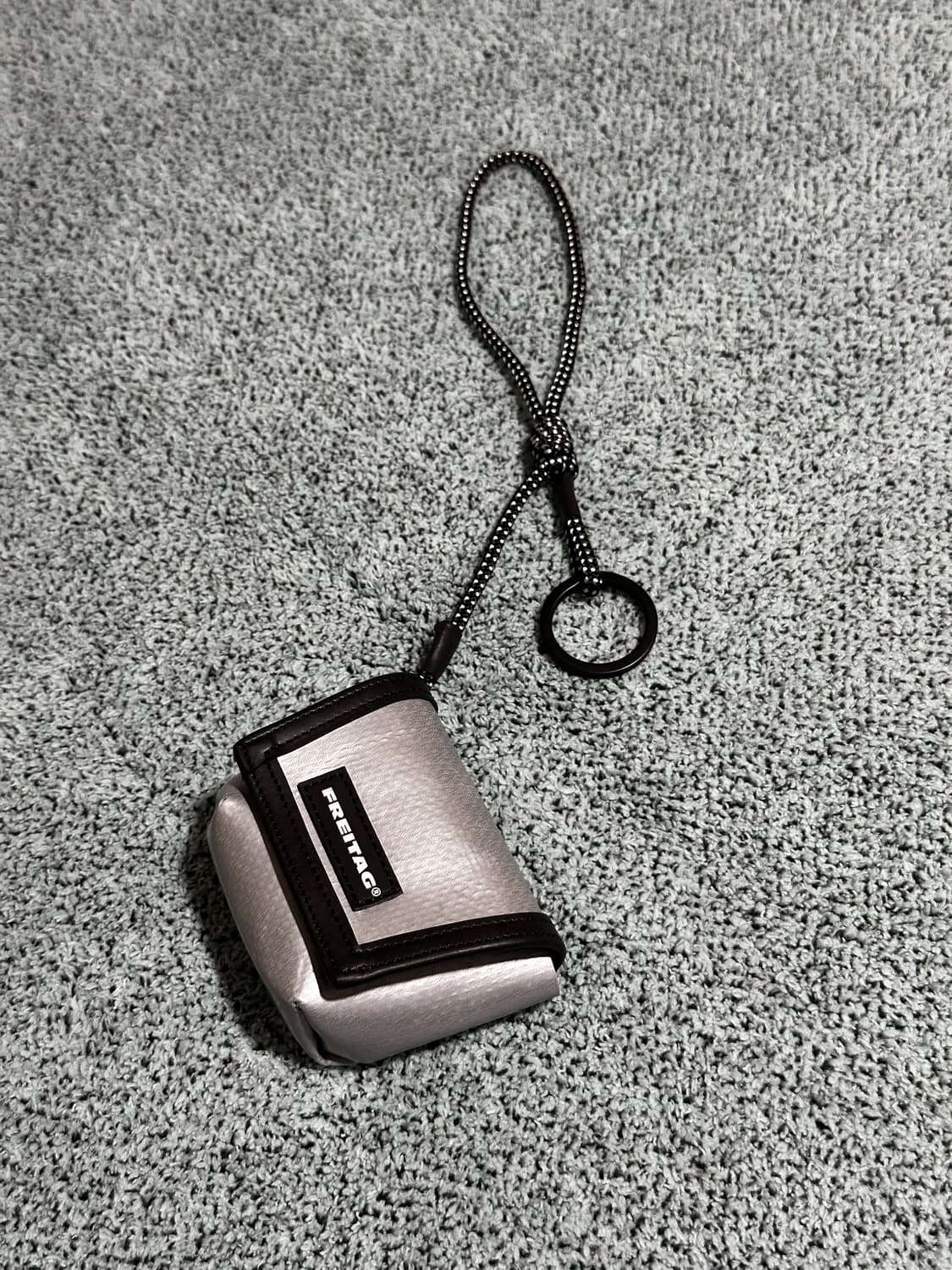 (NEW)새상품 프라이탁 미니 메신저 키링(에어팟 파우치키링) 상품이미지6