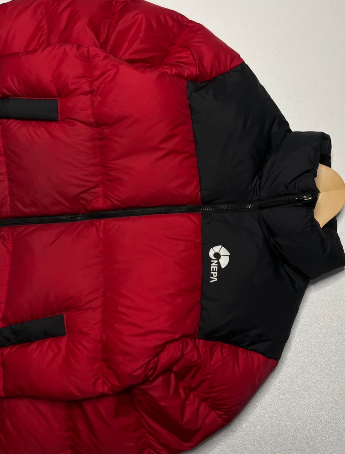 네파 구스다운 남녀공용 숏패딩 상품이미지2