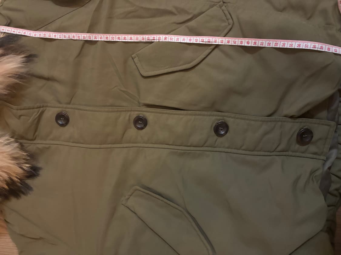 상태최상 지컷 빅사가퍼 구스다운 야상형 중기장 패딩 55(66가능) 상품이미지8