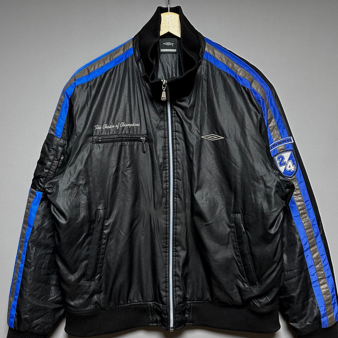 [L]엄브로 블랙 바람막이 누빔 자켓 상품이미지1