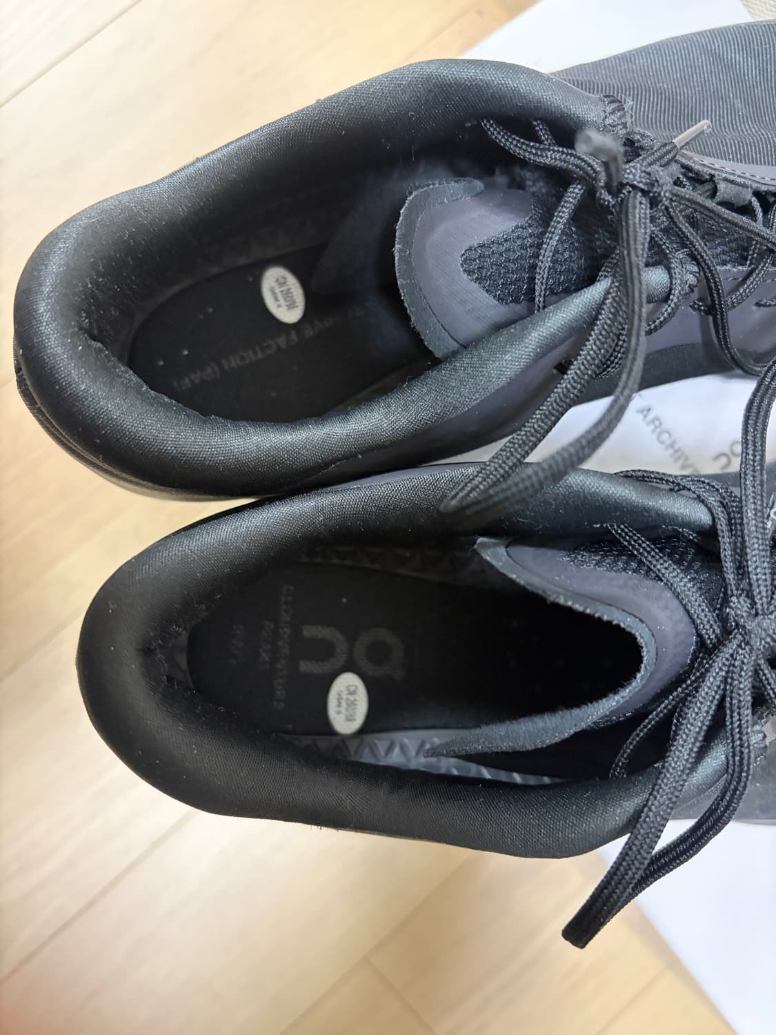 온 러닝 x 포스트 아카이브 팩션 (파프) 클라우드벤쳐 피크 올 블랙 상품이미지3