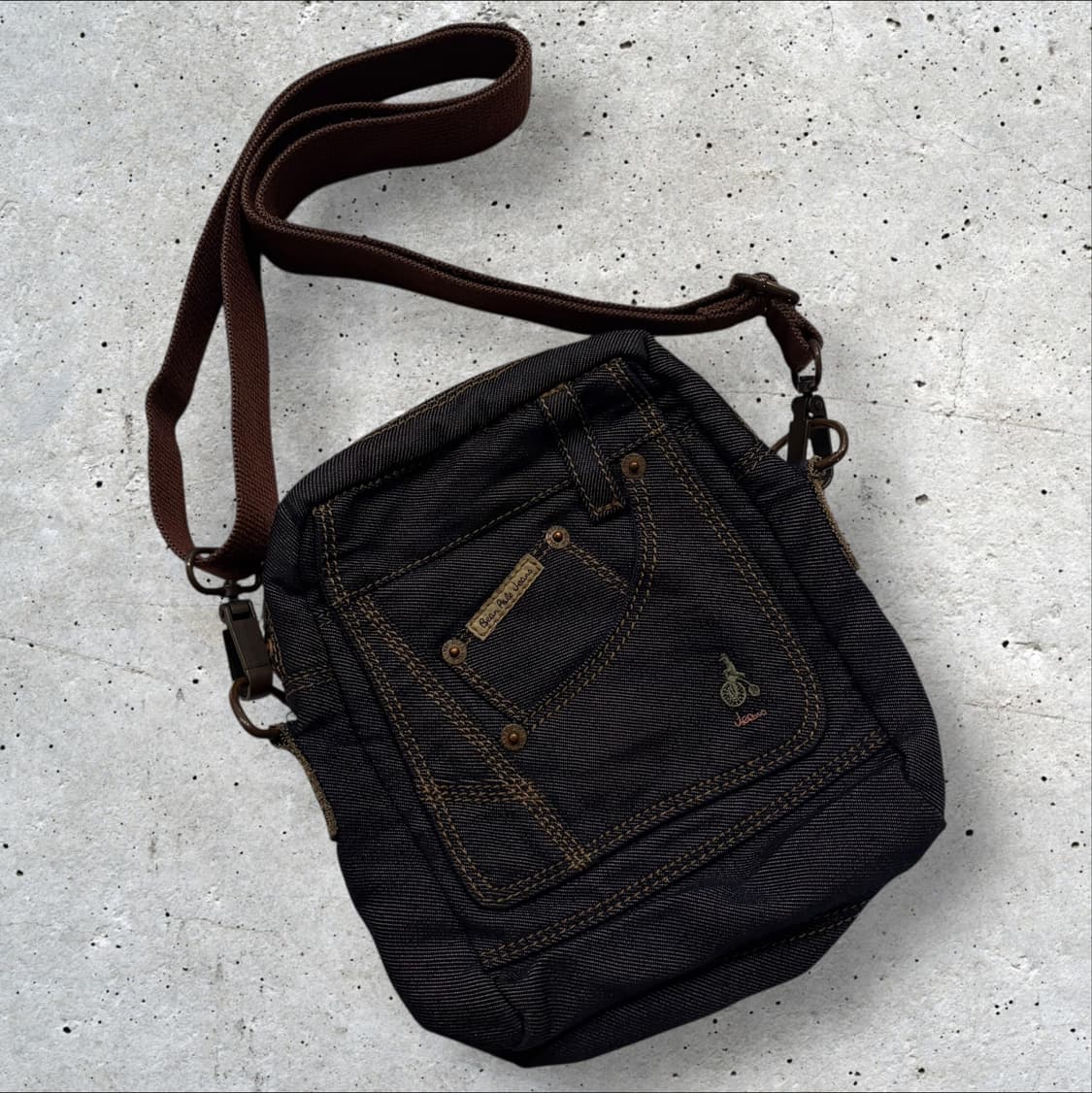 빈폴 빈티지 데님 미니 크로스백 상품이미지1