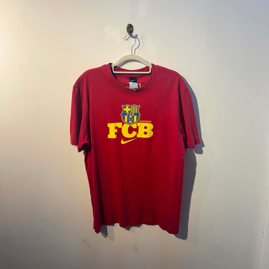 나이키 FC 바르셀로나 레드 반팔 티셔츠 상품이미지1