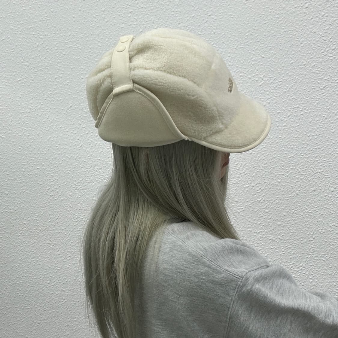 노스페이스 뽀글이 아이보리 군밤모자 상품이미지2