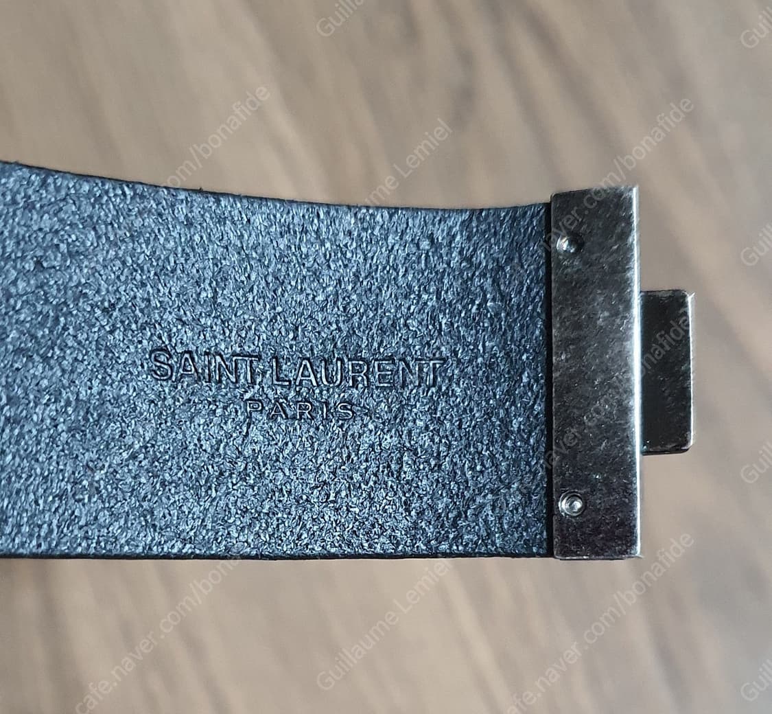 생로랑 스타 모노그램 레더 팔찌 M 상품이미지6