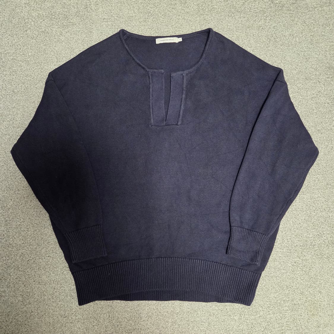 American Holic 넥라인 디테일 니트 L-XL(100-105) 상품이미지1