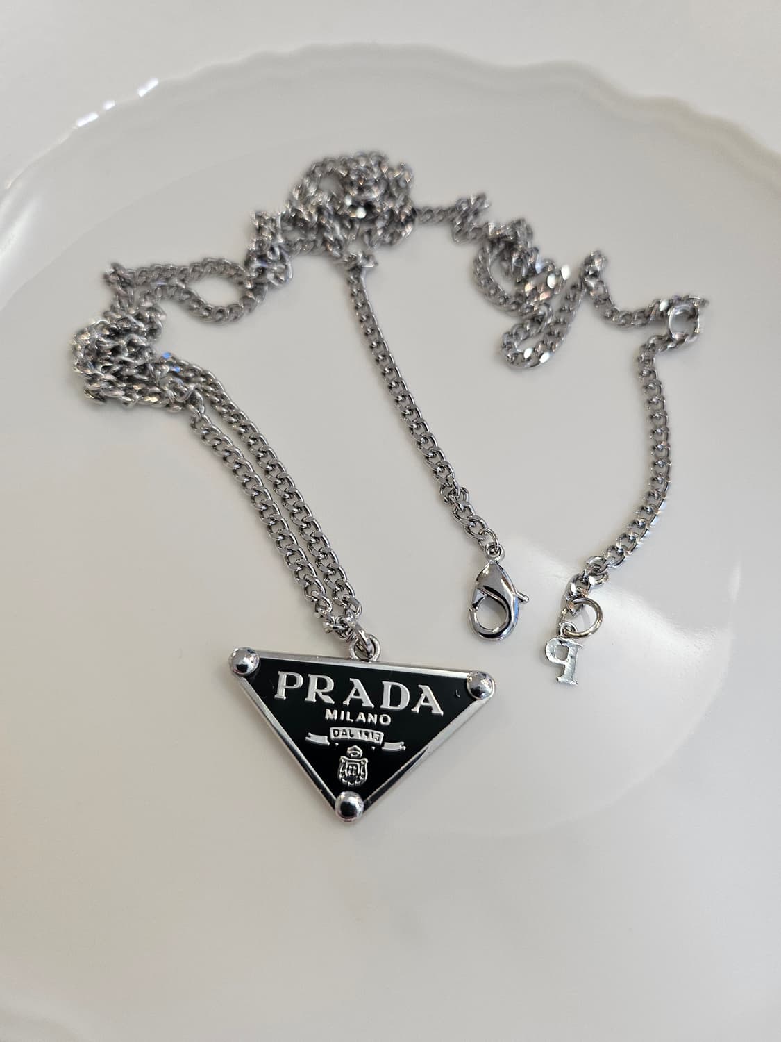 프라다 업사이클링 롱체인 목걸이 블랙 상품이미지1