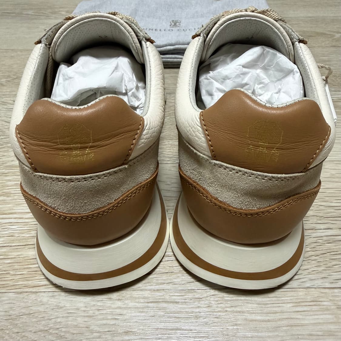 [S급/42] 브루넬로 쿠치넬리 스웨이드 스니커즈 아이보리 상품이미지5