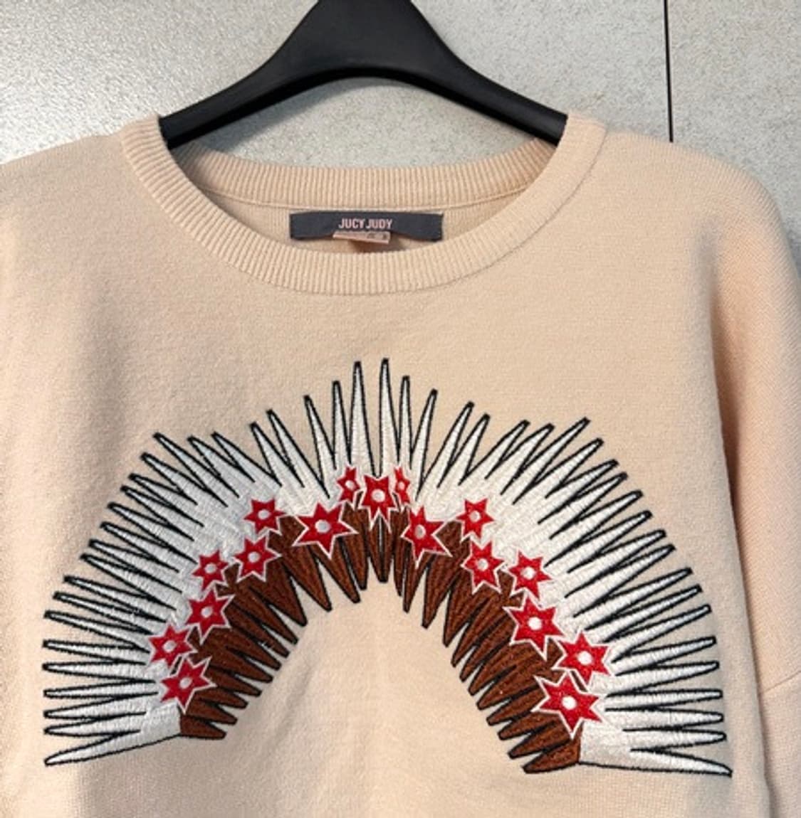 쥬시쥬디 자수 니트  상품이미지2