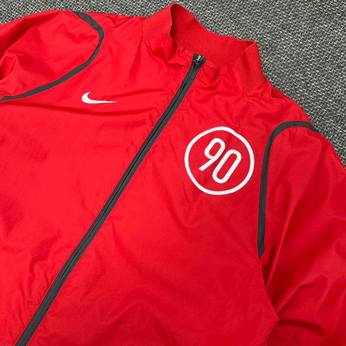 나이키 00s 올드스쿨 토탈90 빈티지 레드 바람막이 L 상품이미지4