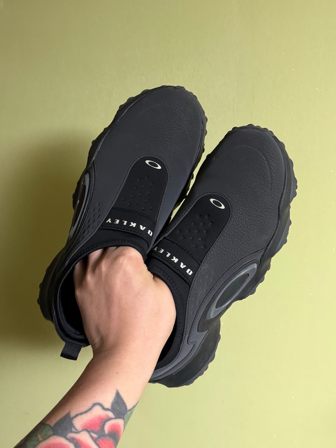 오클리 신발(오클리 엣지 아이콘 블랙아웃) 판매합니다.  상품이미지4
