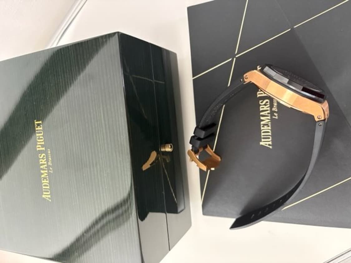 오데마피게 로얄오크 오프셔 로즈골드 크로노 상품이미지6