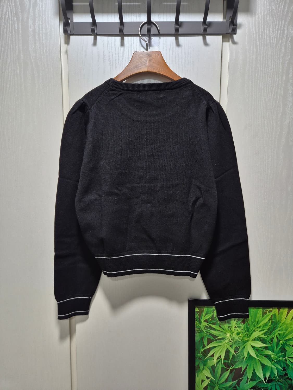 제너럴아이디어 검정 봄 니트 상품이미지10