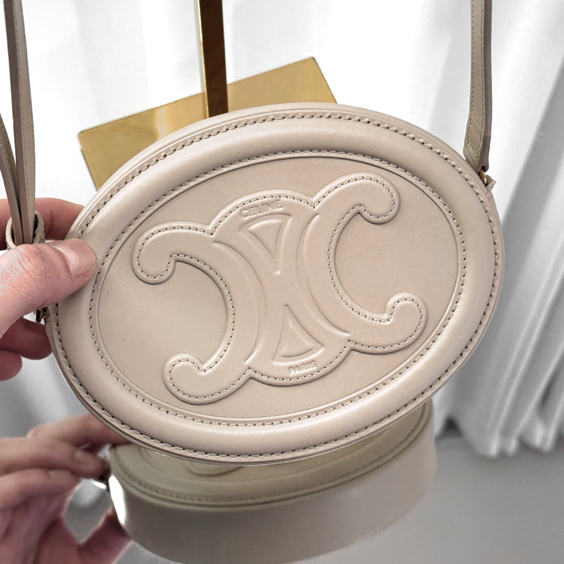 셀린느 오벌펄스 라이스 크로스백   상품이미지6