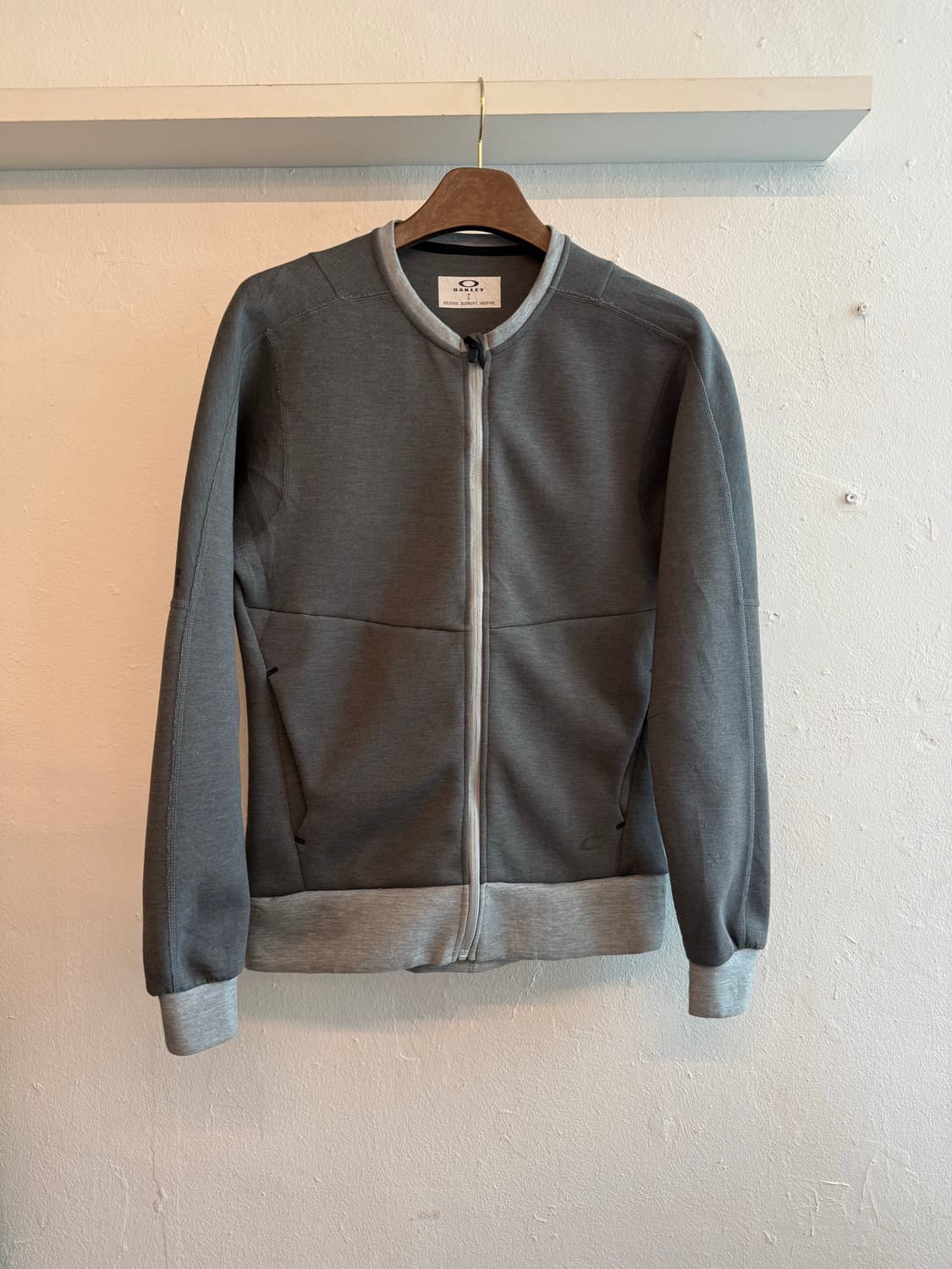 오클리 집업 상품이미지1