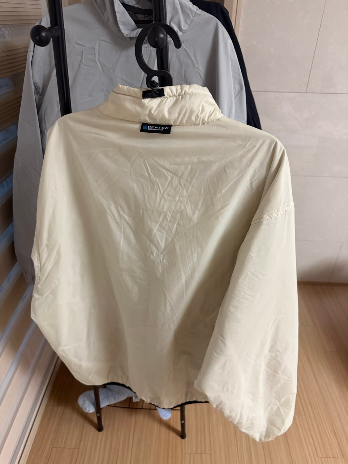 모이프 오버 트랙 인슐레이티드 하프집업 (3) 에크루 상품이미지2