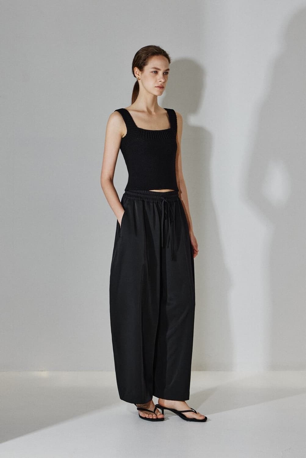 리디피(ridifi) BOLD THREAD KNIT 니트 나시 민소매 상품이미지3