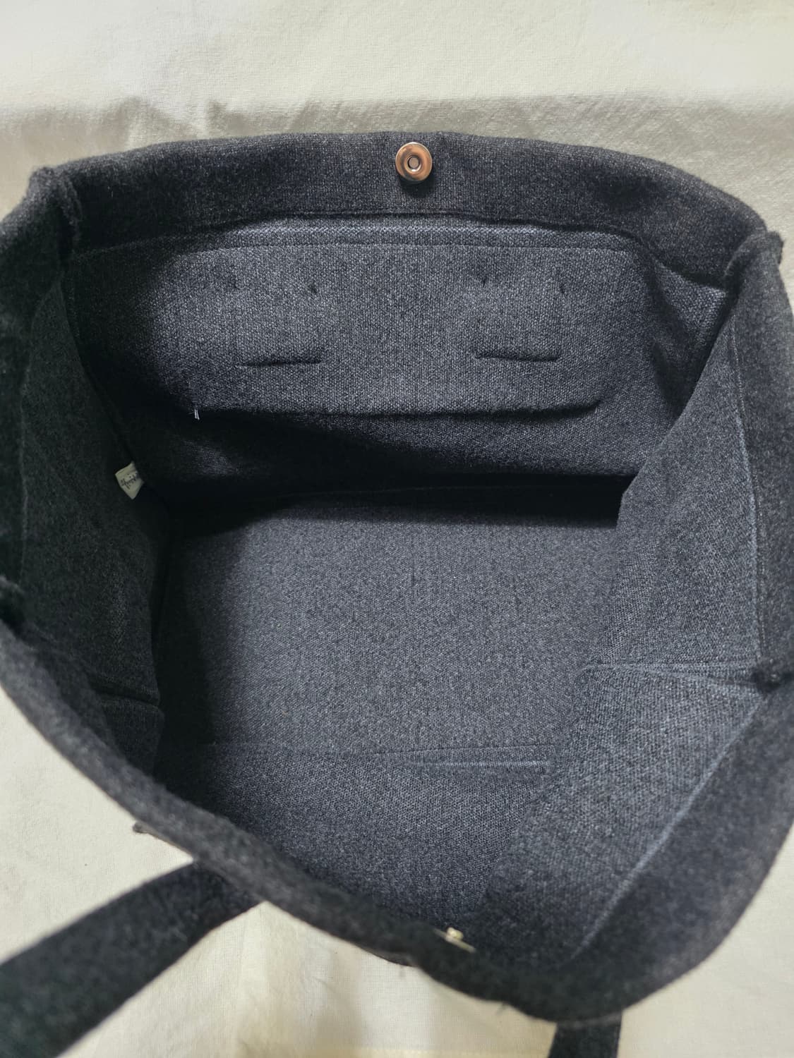 St. John Blue Label 세인트존 블루라벨 니트 토트백 차콜 상품이미지4