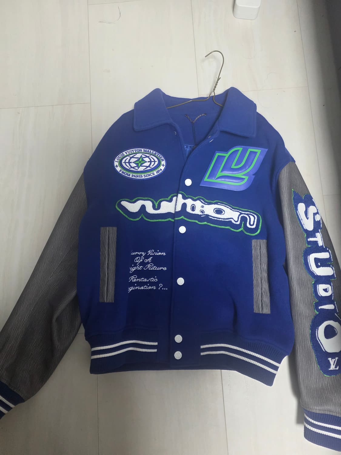 루이비통 엠브로이드 바시티자켓 상품이미지4