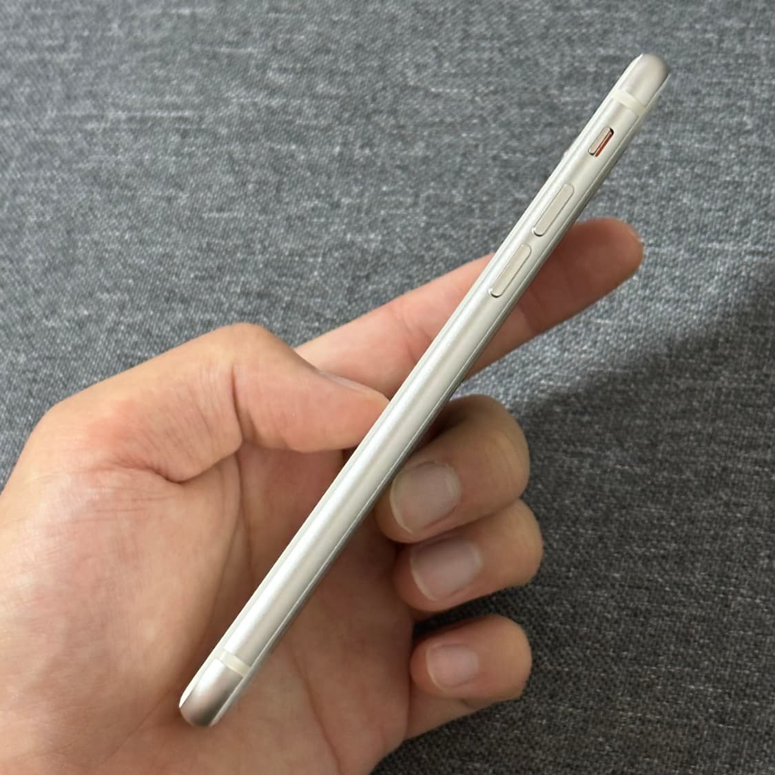 아이폰 se3 512gb 화이트 베젤 미국판 무음 상품이미지4