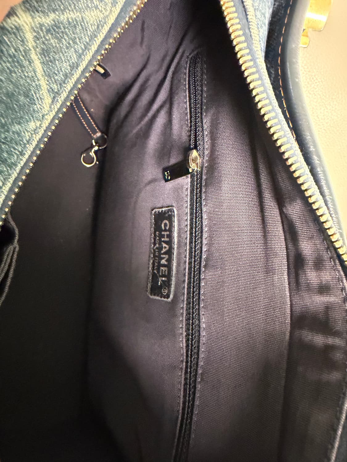 샤넬 가브리엘 데님 호보백 미듐 상품이미지8