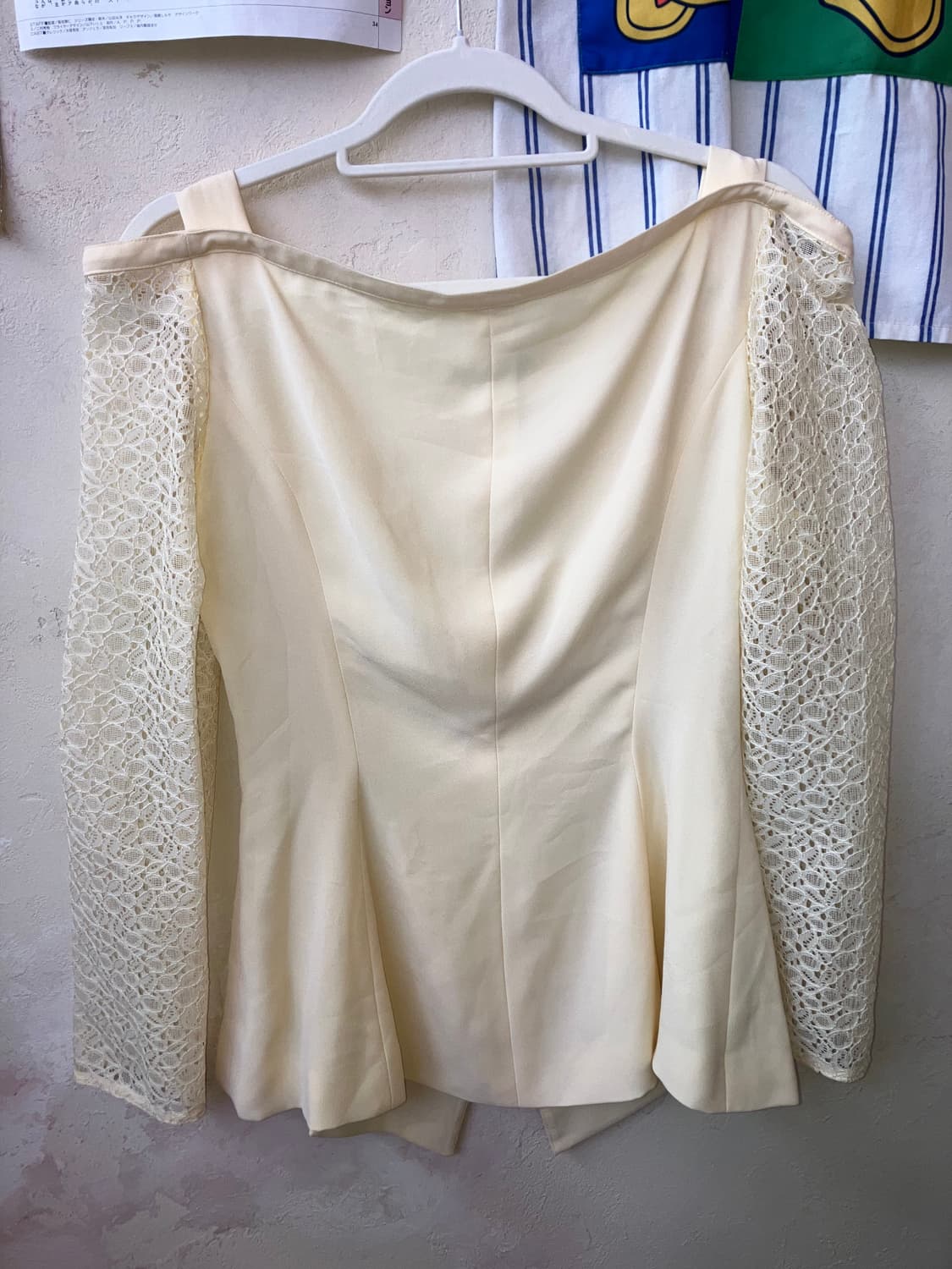 jpn 버터크림 오프숄더 리본 블라우스 상품이미지5