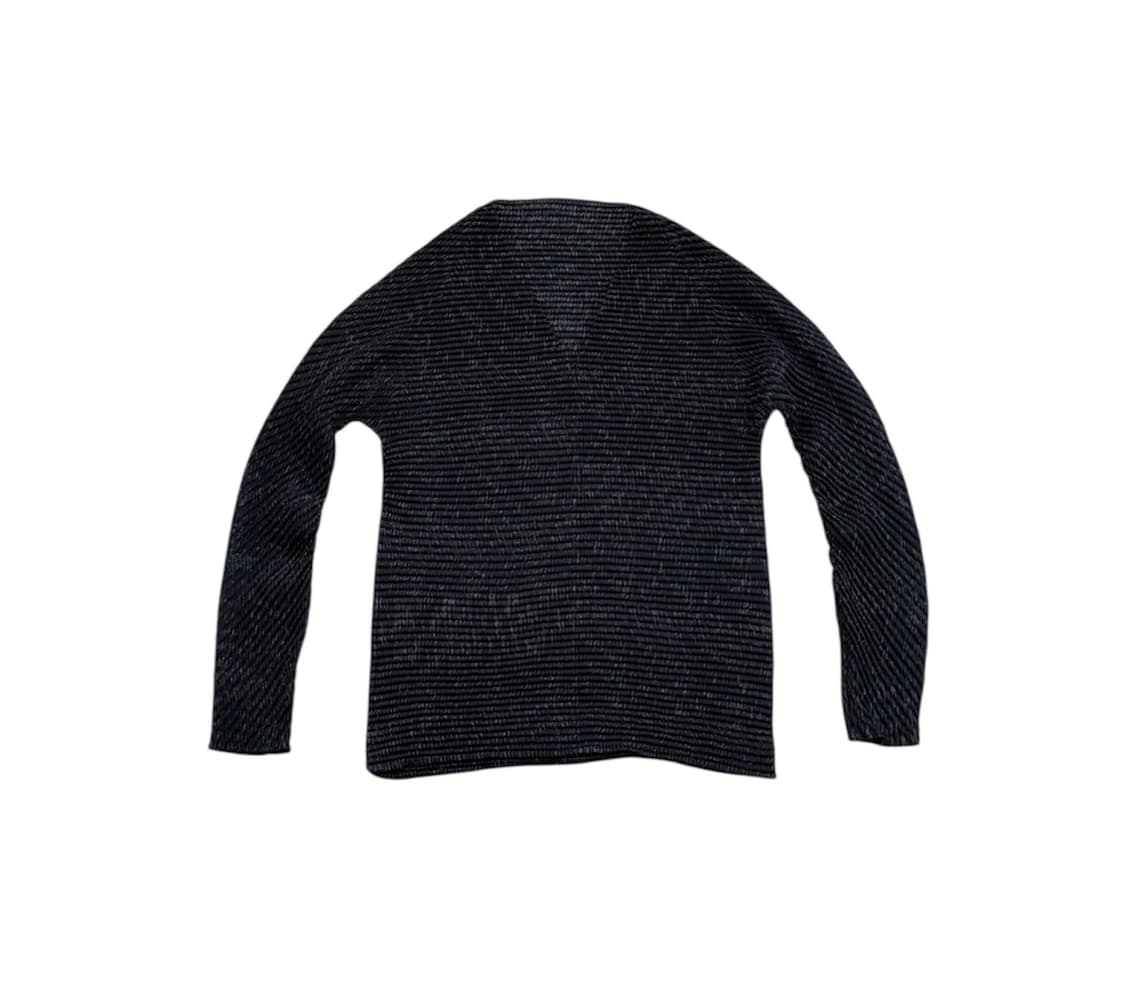 이세이 미야케 플리츠 브이넥 탑 상품이미지1