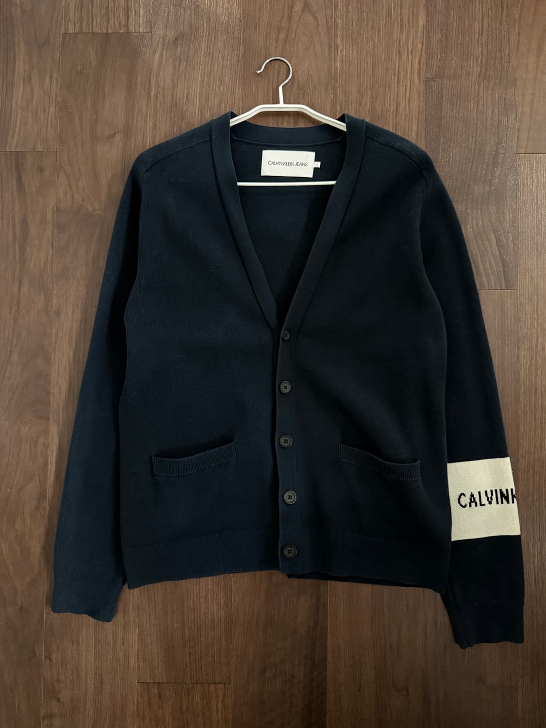 켈빈클라인 소매 포인트 가디건 상품이미지1