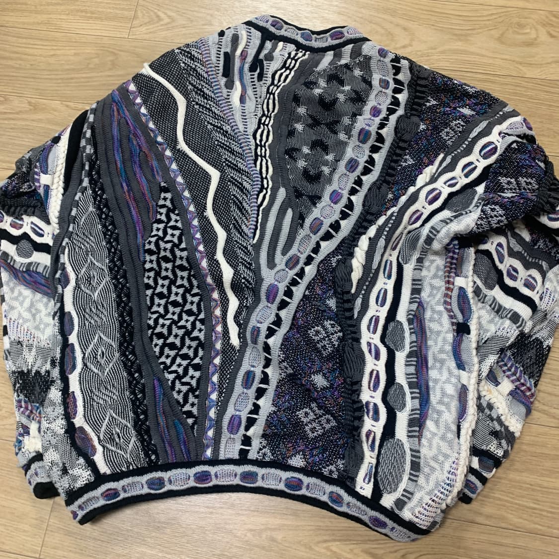 M)TUNDRA Canada 멀티패턴 니트(Coogi.St) 상품이미지2