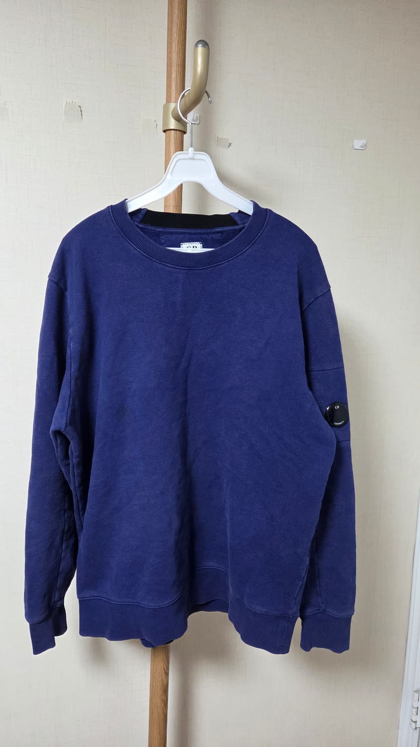 C.P. 컴퍼니 파랑 맨투맨 상품이미지1