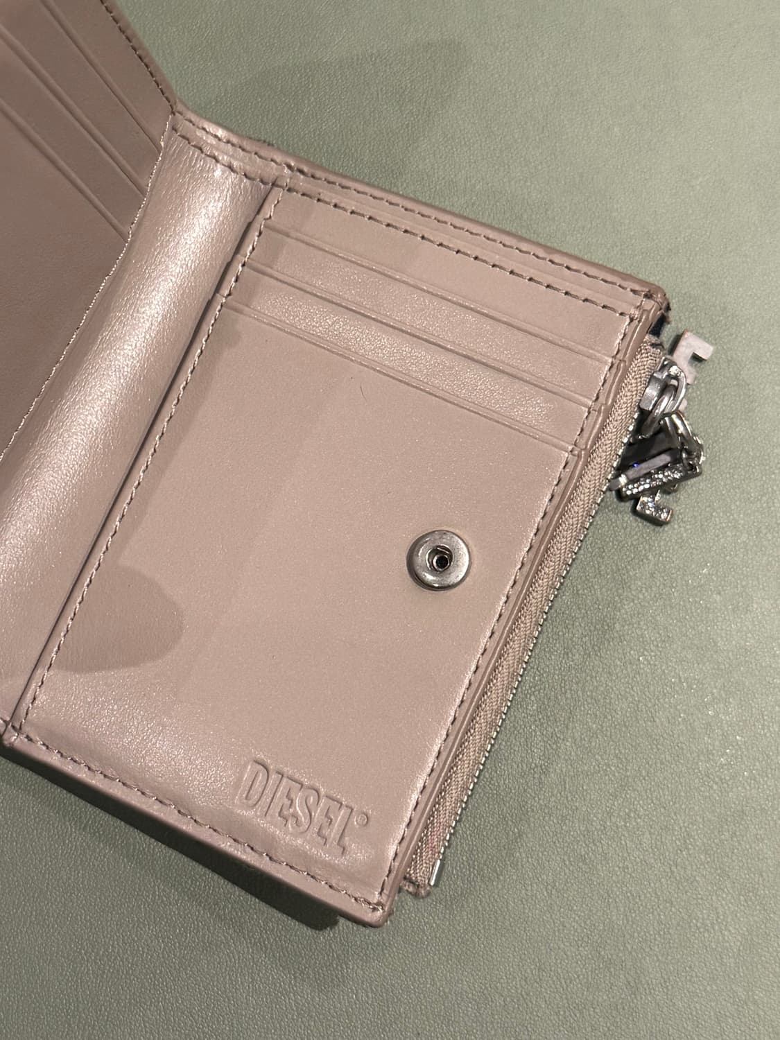 디젤 지갑 D BI FOLD Zip II 320786 상품이미지8